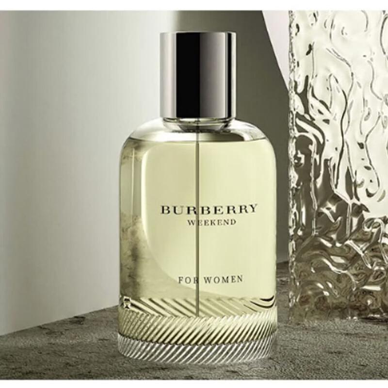 BURBERRY Weekend Women s Eau de Parfum