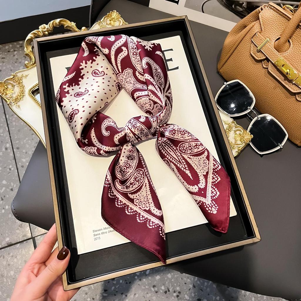 Women's French Retro Silk Cashew Scarf: Versatile Square Ribbon Headscarf