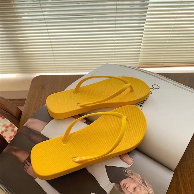 Fashion Women's Shoes Summer PVC Women's Flat Flip Flops  Outdoor Fashion Women's Sandals Simple Leisure Beach Slippers