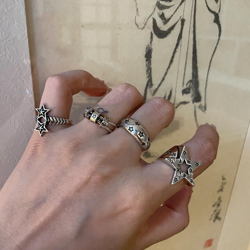 Retro Inspired Adjustable Star Design Ring In Unique Antique Shade Silver