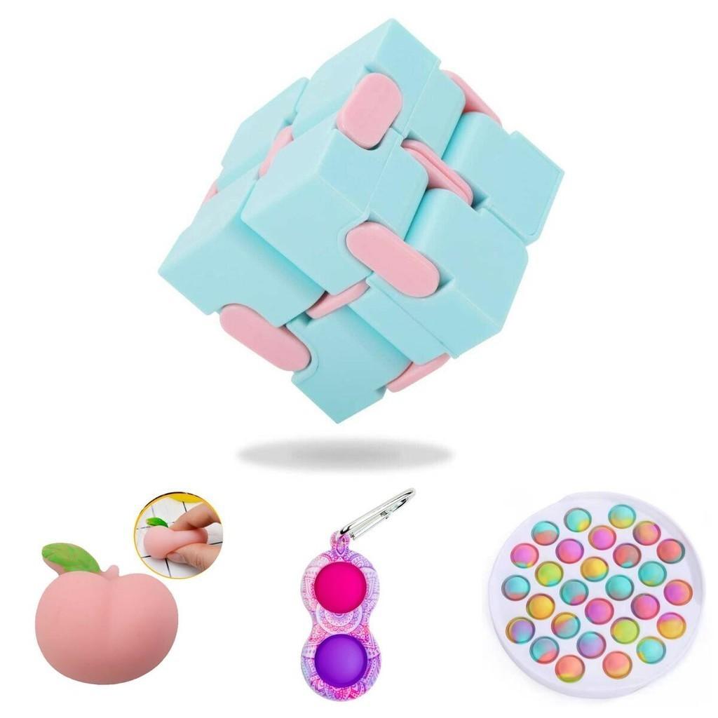 Farbenfrohes Fidget-Spielzeug-Set mit Infinity-Würfel und Simple Dimple Stressabbau-Werkzeugen