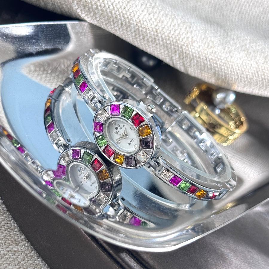 Color Zircon High-end Sense Diamond-encrusted Women's Watch Niche Bracelet Bracelet Small Exquisite Quartz Watch