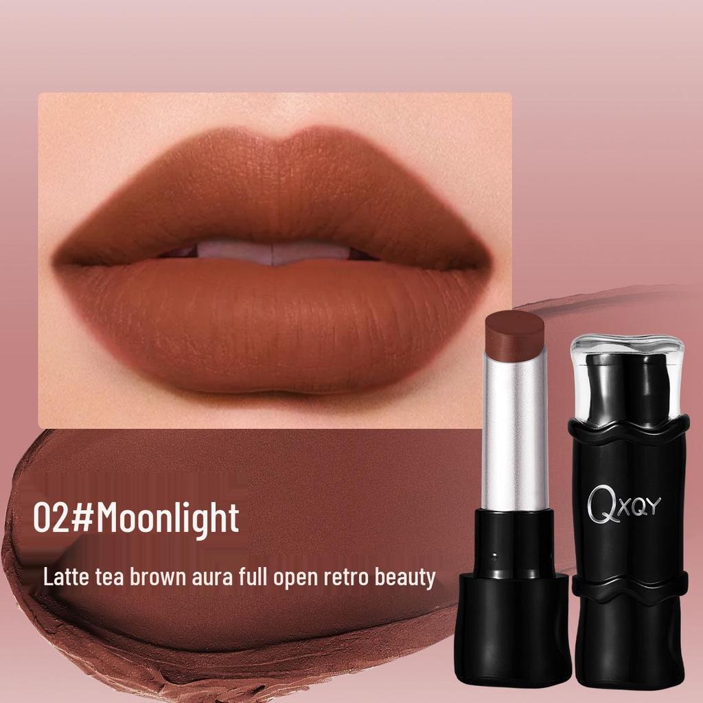 QXQY Geschmeidiger Matter Langhaftender Lippenstift: Leicht, Natürliche Aufhellung, Weichzeichner-Effekt, Nicht klebrig, Lichtecht.