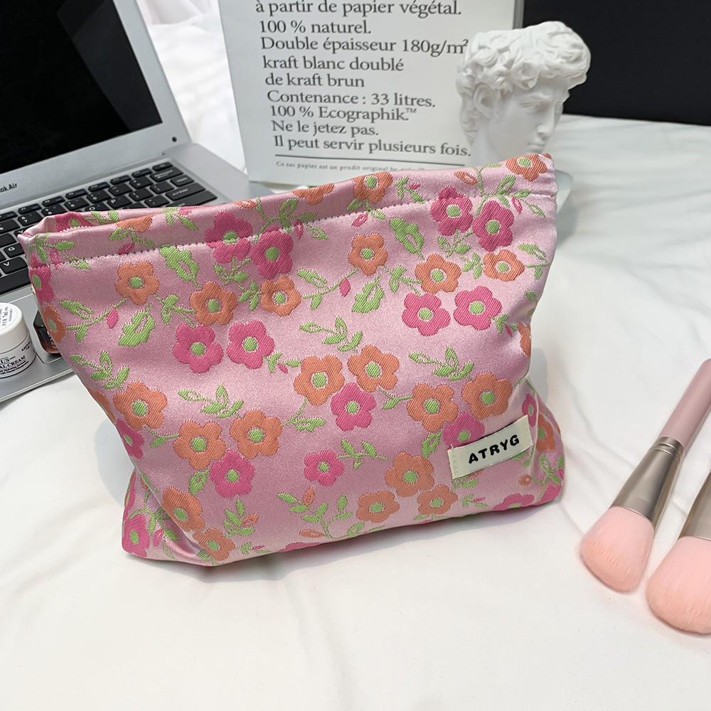 Elegant Jacquard Clutch Cosmetic Bag for Women, Large Capacity - Ideal for Travel, Touch-Ups, and Storage