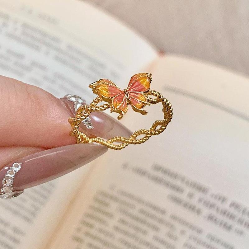 

Модное золотое женское кольцо с бабочкой с изысканной полой витой эмалью для стильного образа