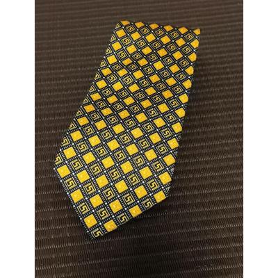 Accessoires – Krawatten & Fliegen 