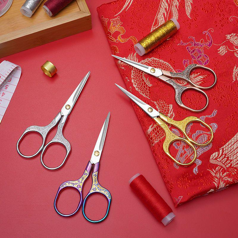 Retro Plum Blossom Stainless Steel Scissors - Handmade Small Scissors for Embroidery, Paper, and Thread Cutting, Window Decorations