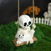 Outdoor-Schaukel-Skelett und hängendes Katzen-Ornament, federnde Gartenschaukel-Skelettstatue Baumdekoration, lustiger Anhänger zum Aufhängen im Hof, Geschenk für Halloween
