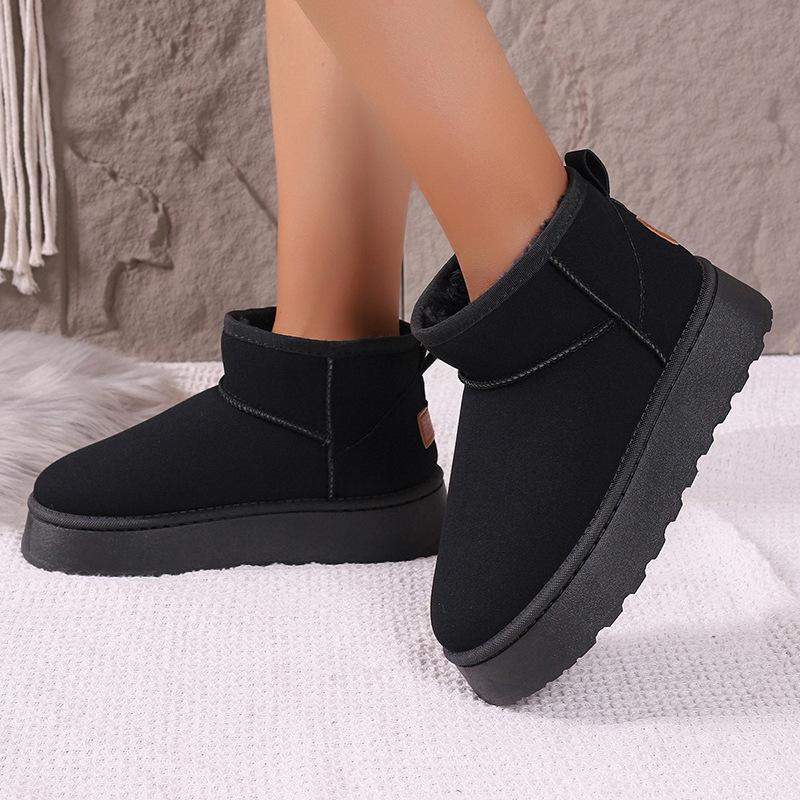 Women Winter Large Size Round Toe Thick Sole Snow Boots Casual Short Tube Velvet Fur Warm Cotton Shoes Solid Color 36-41