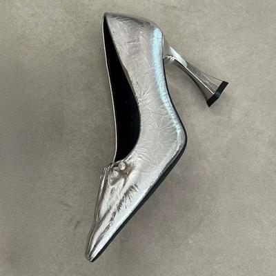 2026 Damen Neu Sexy Spitz zulaufende Pumps Gemischte Farben Silber Leder Zum Hineinschlüpfen Hohe Absätze Luxus Designer Party Büro Schuhe