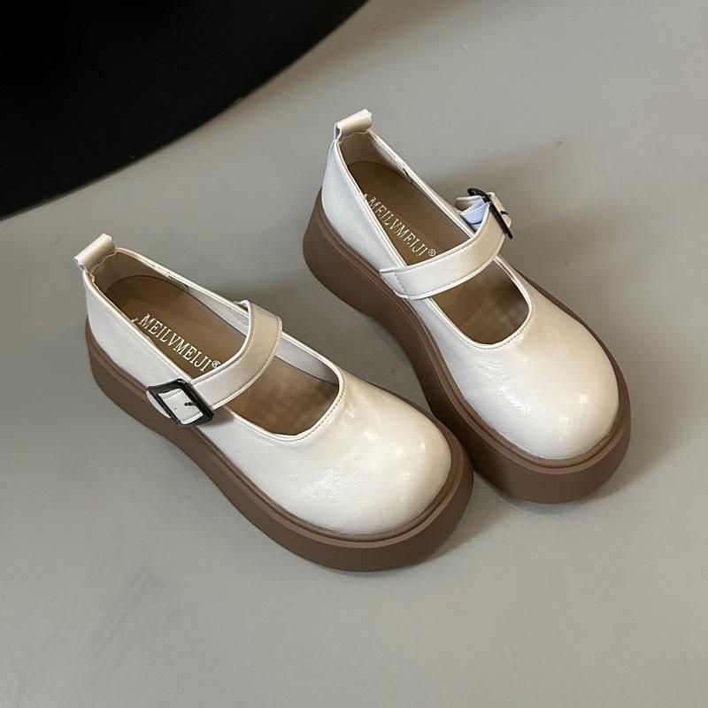 

2025 новая Baita черные женские туфли Мэри Джейн маленькие кожаные туфли ретро британский стиль японские туфли на одном ремешке с неглубоким вырезом 40 бежевый