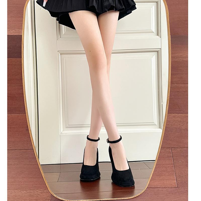 Mary Jane shoes women's new autumn one-word buckle belt women's shoes retro temperament versatile skirt high heels