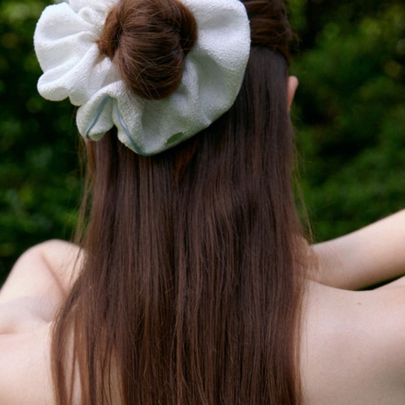 OVLA Signature Tweed Scrunchie_sora HS009