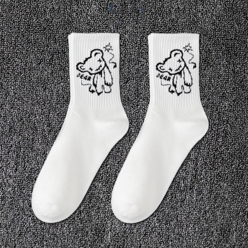Calzini Sportivi Taglie Forti Faccia da Fantasma: Calzini Lunghi da Basket Bianchi e Neri per Uomo e Donna, Perfetti per Autunno e Inverno.