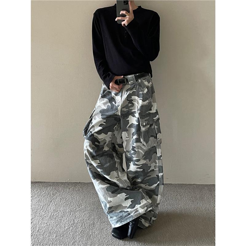 American Heavy Splicing Camouflage Tooling Jeans Men and Women Couples Big Pockets Loose Scimitar Wide Legs Straight Trousers