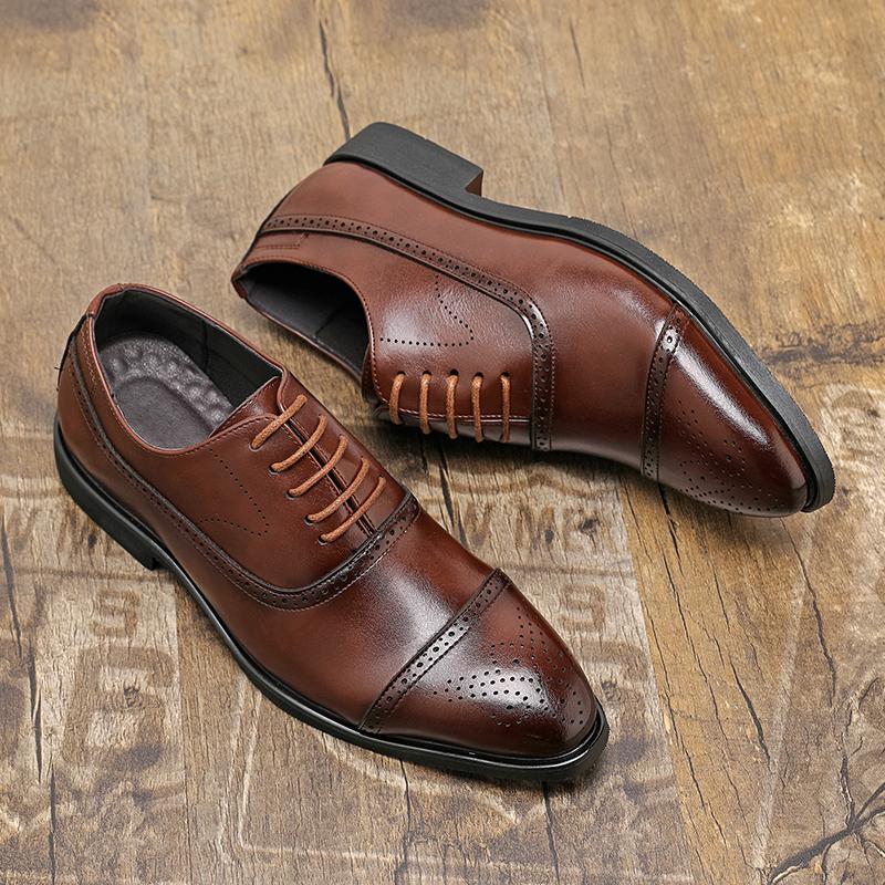 Designer New Black Brown Men's Pointed Lace Up Brogues Oxford Shoes Gentleman Wedding Dress Homecoming Formal Wedding Footwear