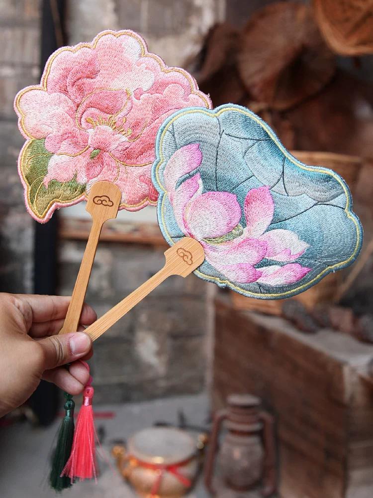 Embroider Flowers Circular Fan Retro Butterfly Hydrangea Lotus Double-Sided Embroidery Bamboo Handle Temple Fan Chinese Style Ornaments