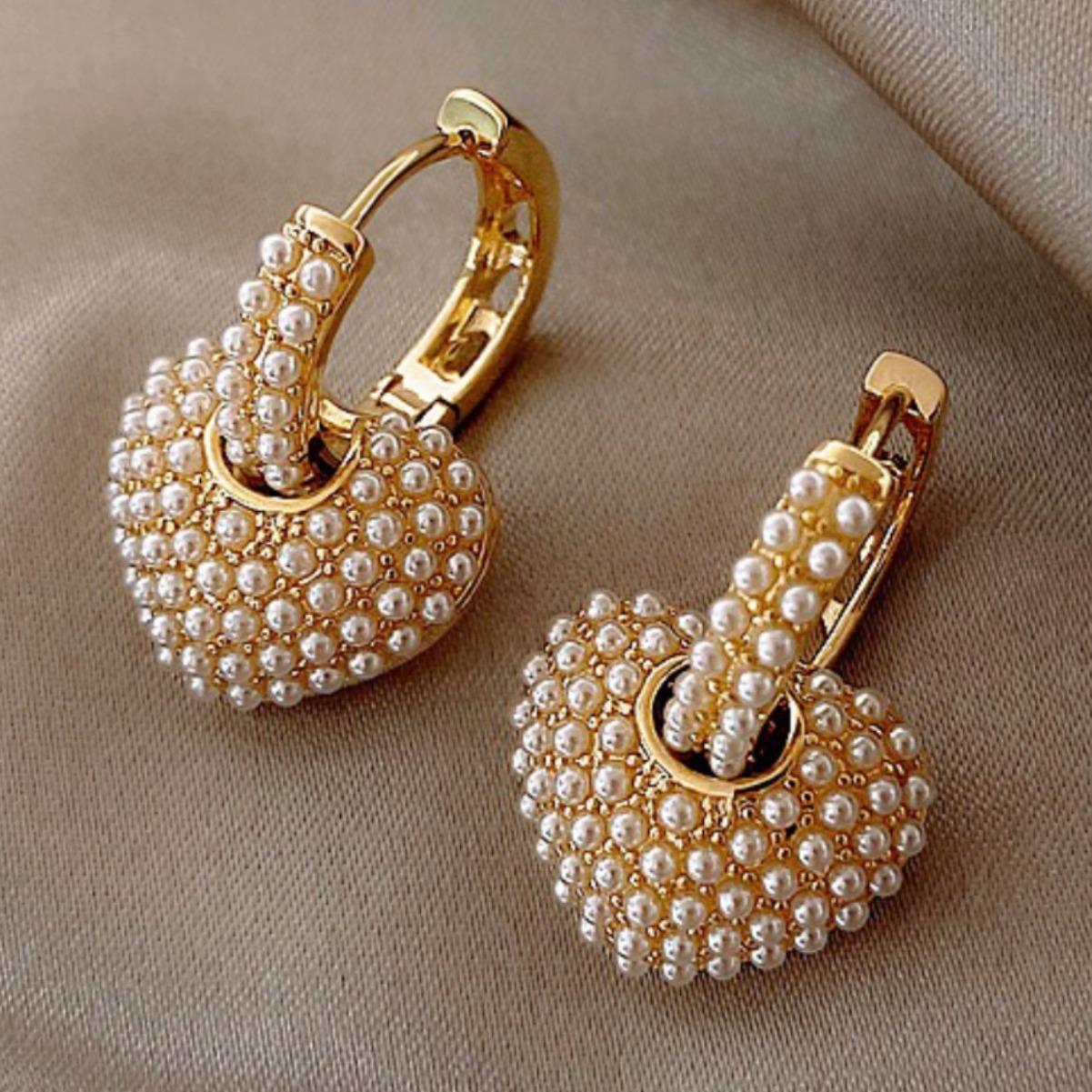

High-End Small Fragrant Wind Peach Heart Pearl Earrings For Women, A Two-Wear Earring Temperament For Women S Fashion Personalized Earrings
