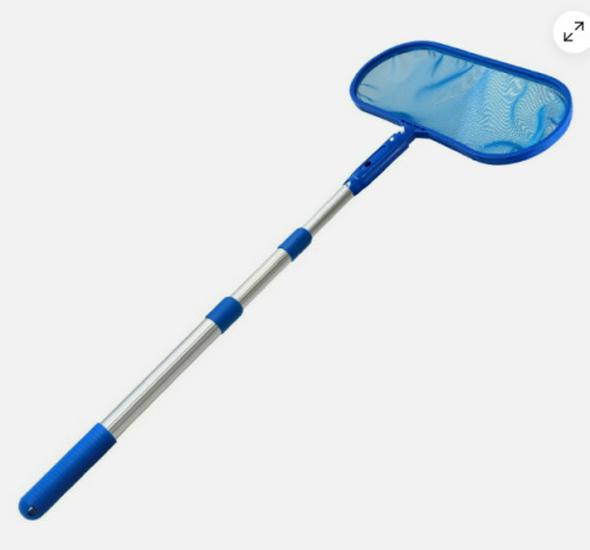 Teleskopický nástroj na čištění bazénu s mělkou síťkou a hliníkovou tyčí pro sběr listí