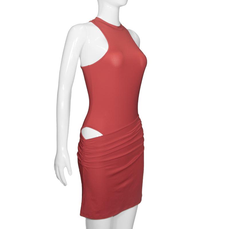 D189DS Chic Off-Shoulder Sleeveless Slim Fit Dress with Round Neckline.