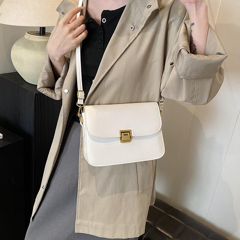 New fashion simple trend portable small square bag personalized retro simple high value shoulder messenger bag