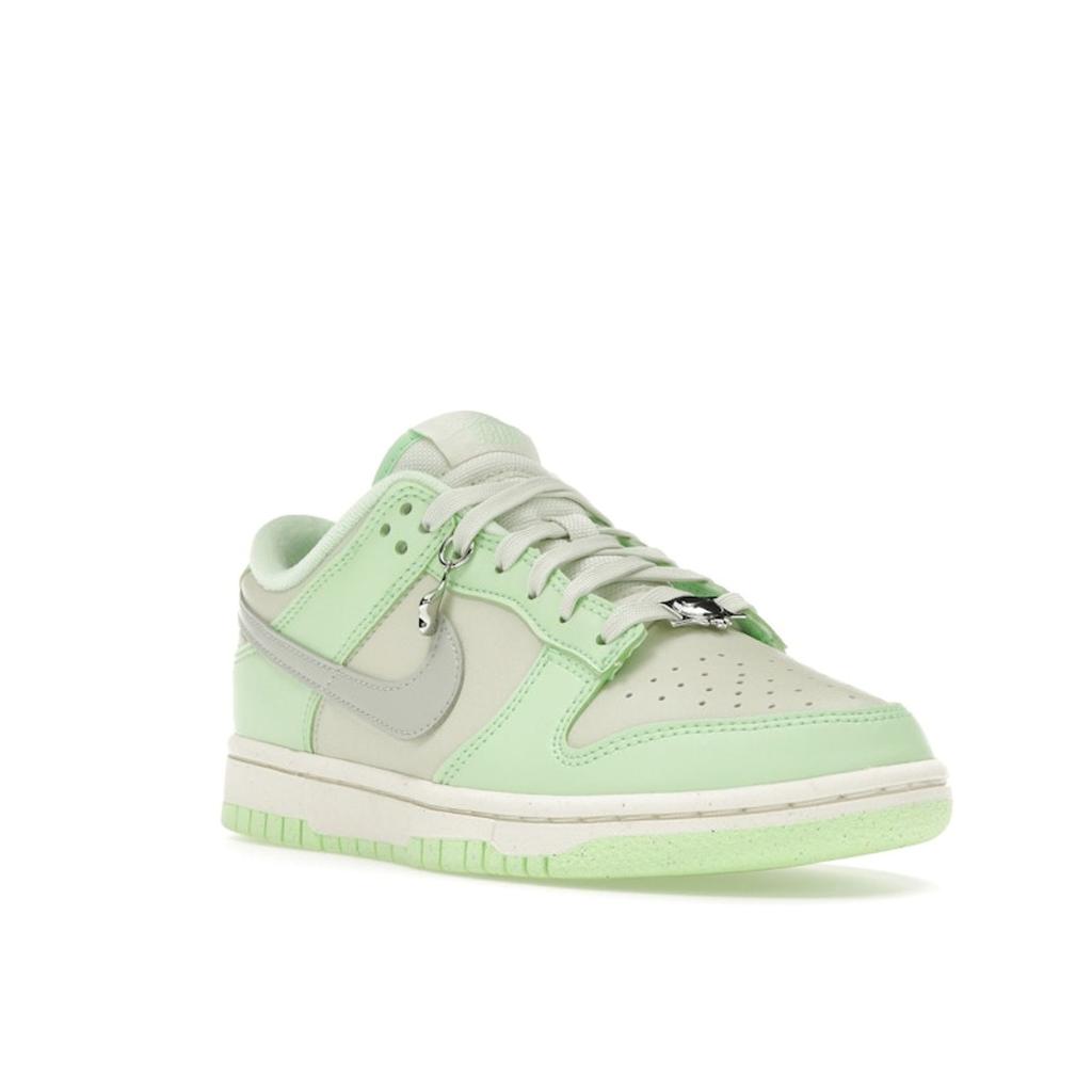Nike Zapatillas Dunk Low Next Nature Sea Glass para Mujer Verde Plata Claro Verde Vapor FN6344-001