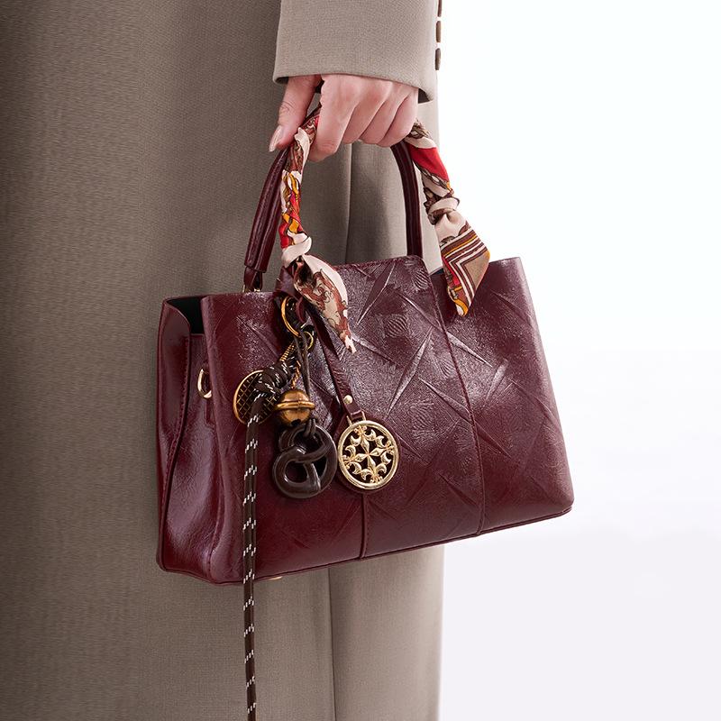 Niche Design, Large-Capacity Portable Women'S Bags, Mother Bags, Atmospheric High-End Messenger Women'S Bags