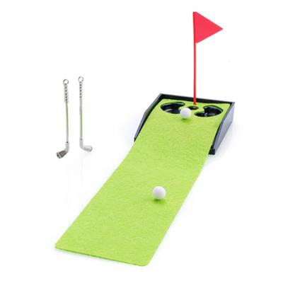 Das kleinste Golfset der Welt