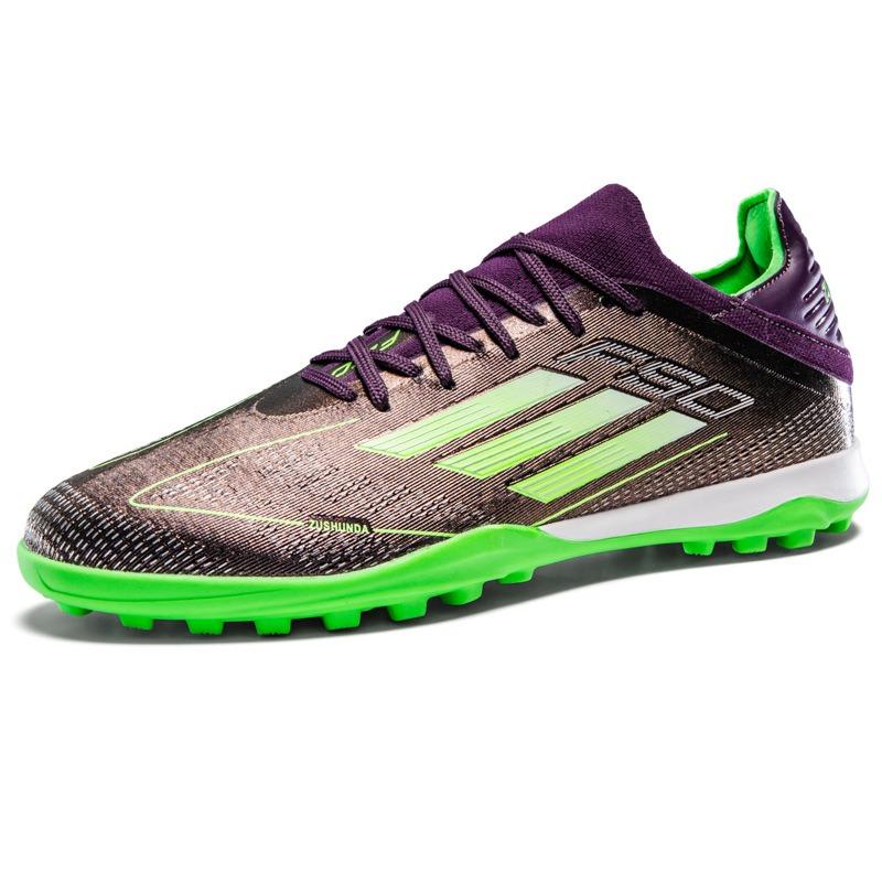 Nové kopačky na mistrovství světa Kolíky Přírodní tráva Zlomené kolíky Pánské a dámské tréninkové boty Profesionální soutěž