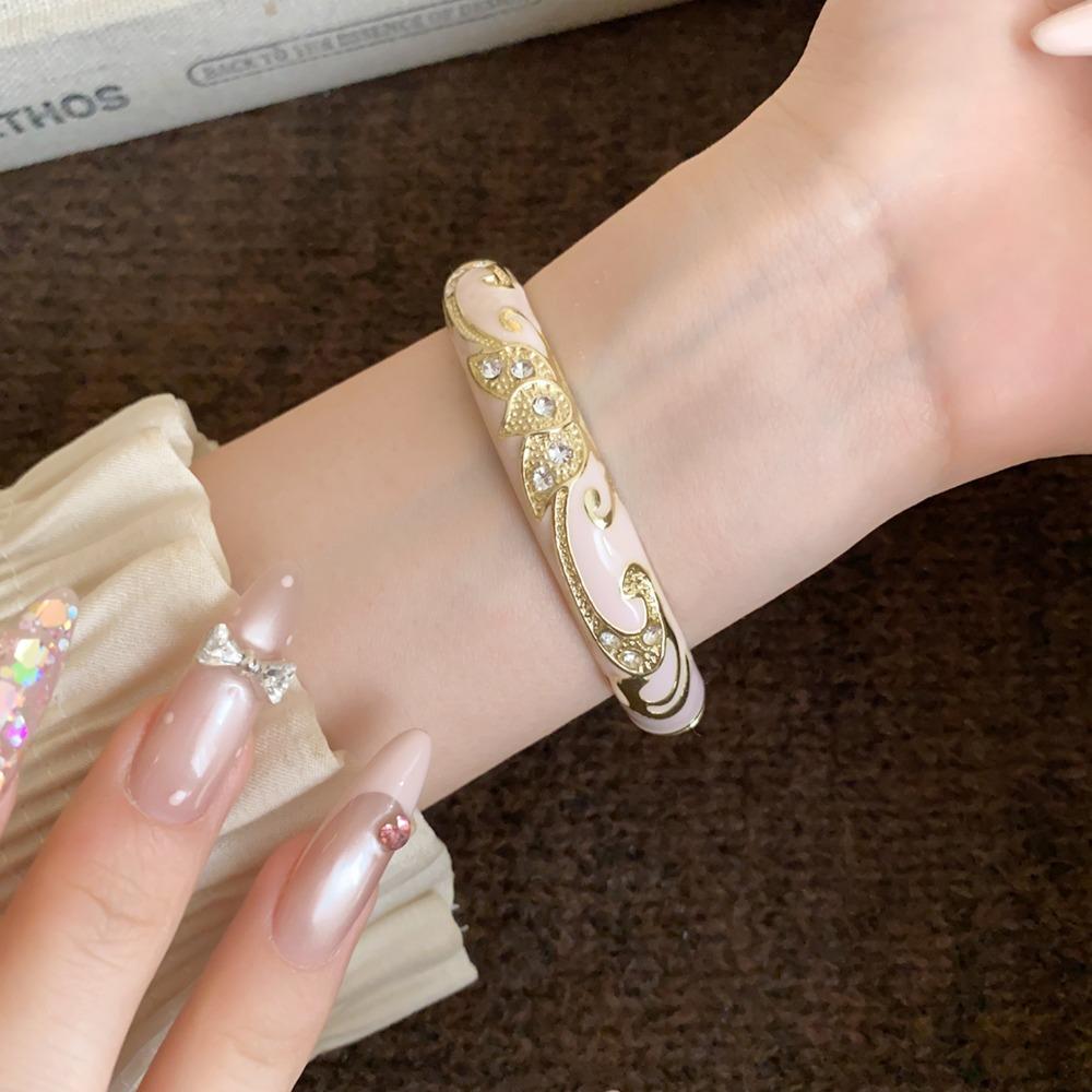 Traditional Chinese Flower Bangle Enamel Women's Hand Bracelet Vintage Cloisonne Bangle Ladies