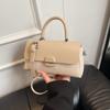 High-end women's bags New fashion niche design One shoulder messenger bag Small square bag