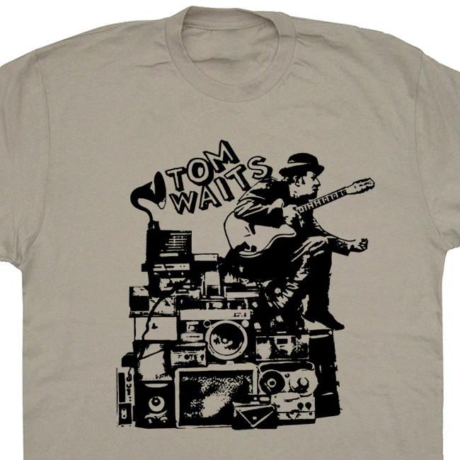 

Коллекция Tom Waits Band Песочная футболка Все размеры от S до 5XL Унисекс футболка L