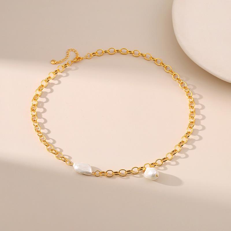 Women French Elegant Irregular Pearl 18k Gold Plated Brass O Chain Clavicle Necklace