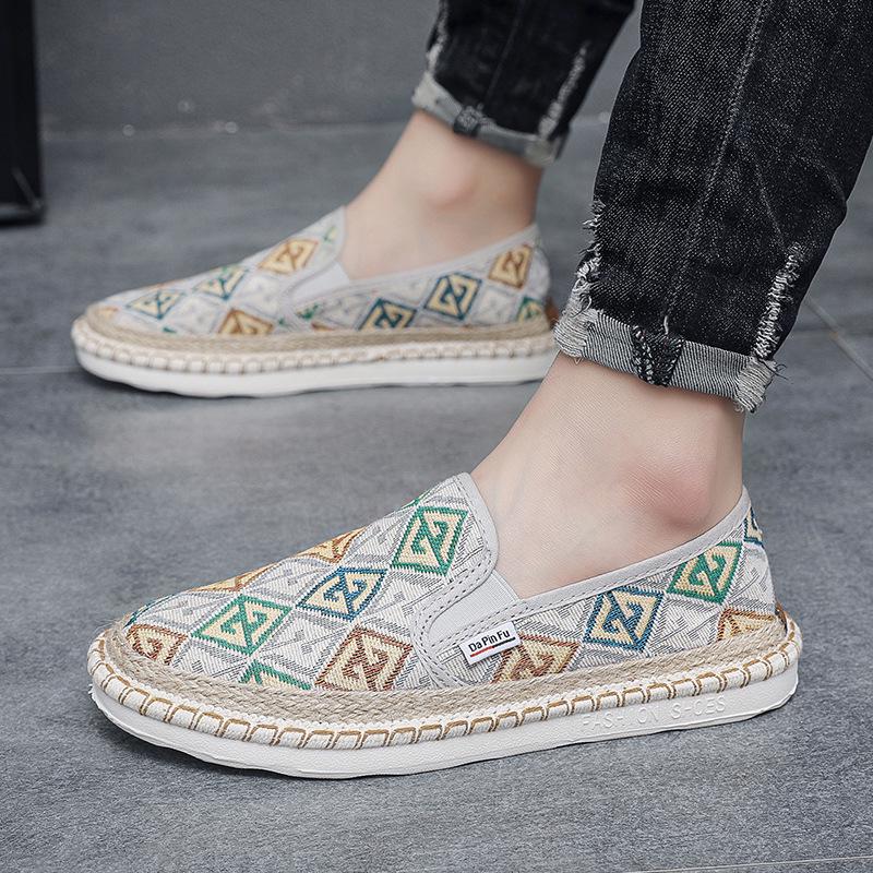 2025 Men's Summer Linen Slip-on Shoes: Trendy, Breathable Old Beijing Fisherman Style