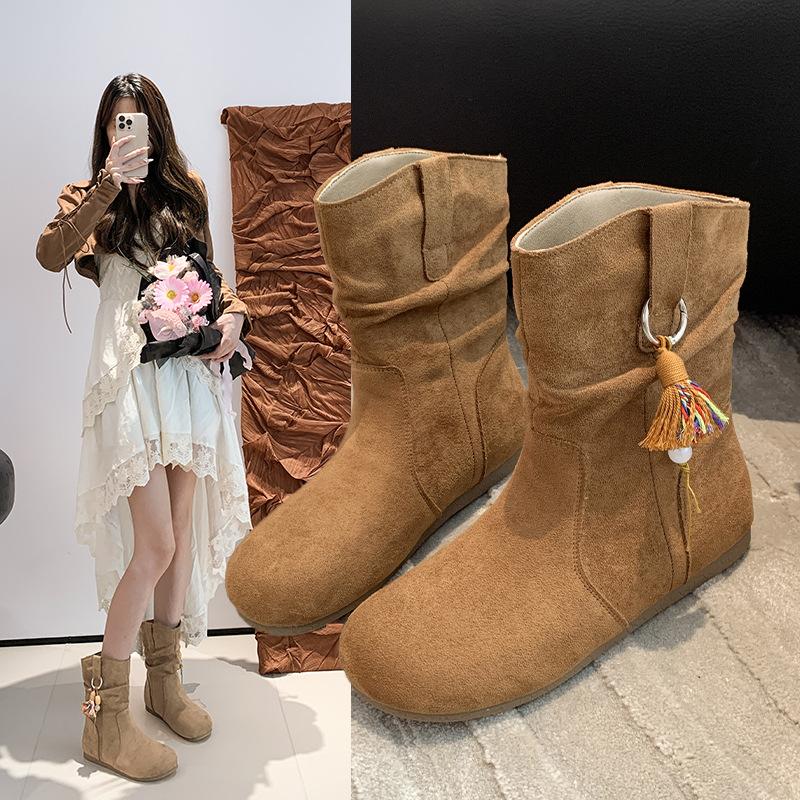 Retro Ethnic Small Pendant Small Short Boots Women's 2025 New Autumn and Winter Sleeve Round Head Stacking Boots Slim Martin Boots
