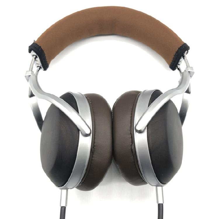 Ventilated Ear Pad Covers Never Slip Grip Technology Extended Wear Comfort For Studio And Outdoor Use