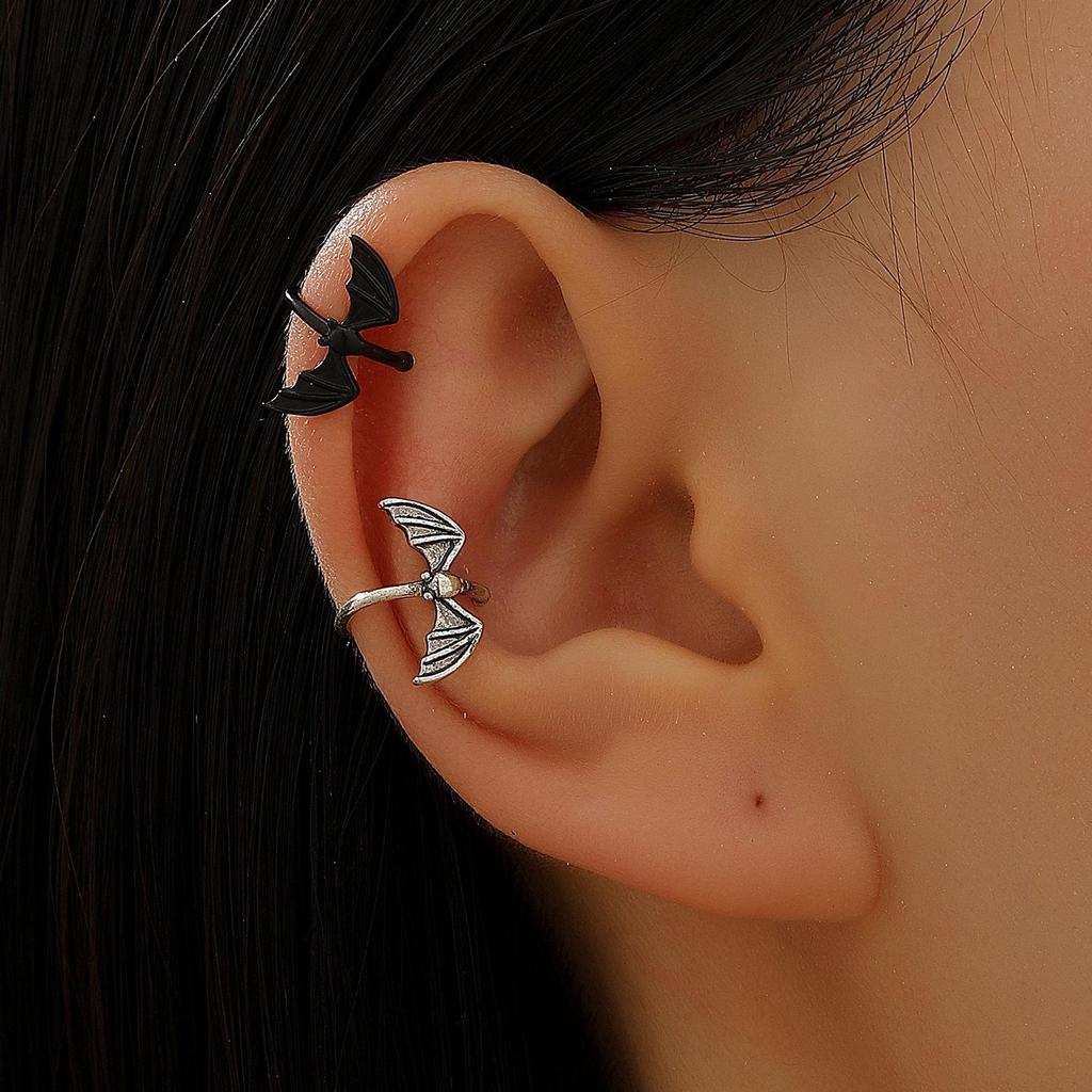 Retro Gothic Skull & Spider Ear Bone Clip - No Piercing Needed