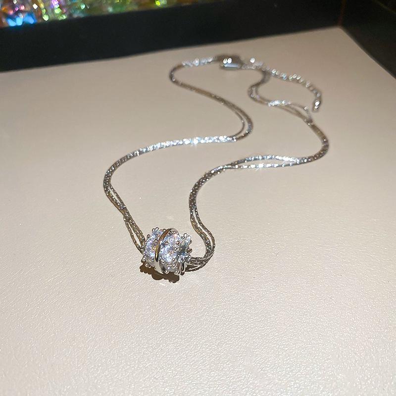 Retro Irregular Bow & Heart Tassel Necklace - Cool Versatile Clavicle Chain for Autumn & Winter