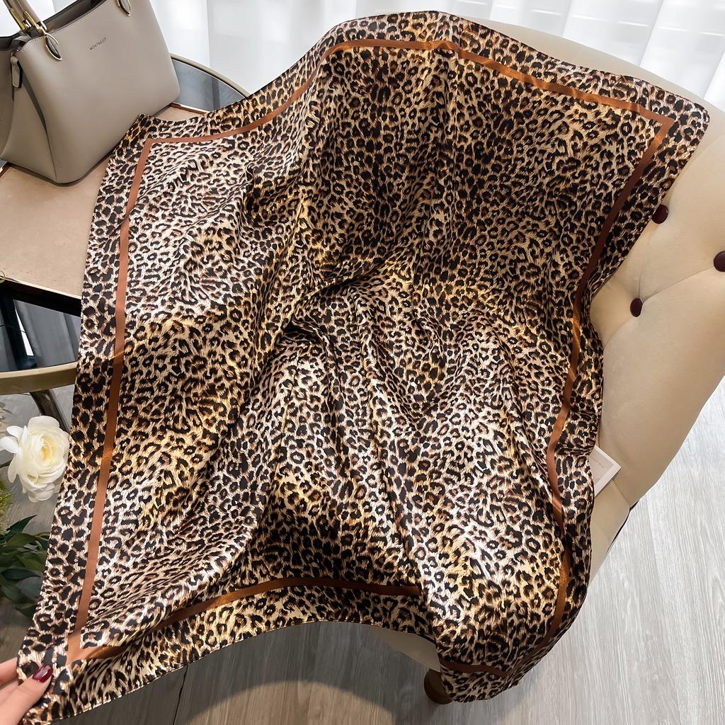 New Luxury Brand Leopard Print Headband Scarf Women Fashion Silk Satin Hair Band Bag Wrist Bandana Neckerhicef Shawl Wraps