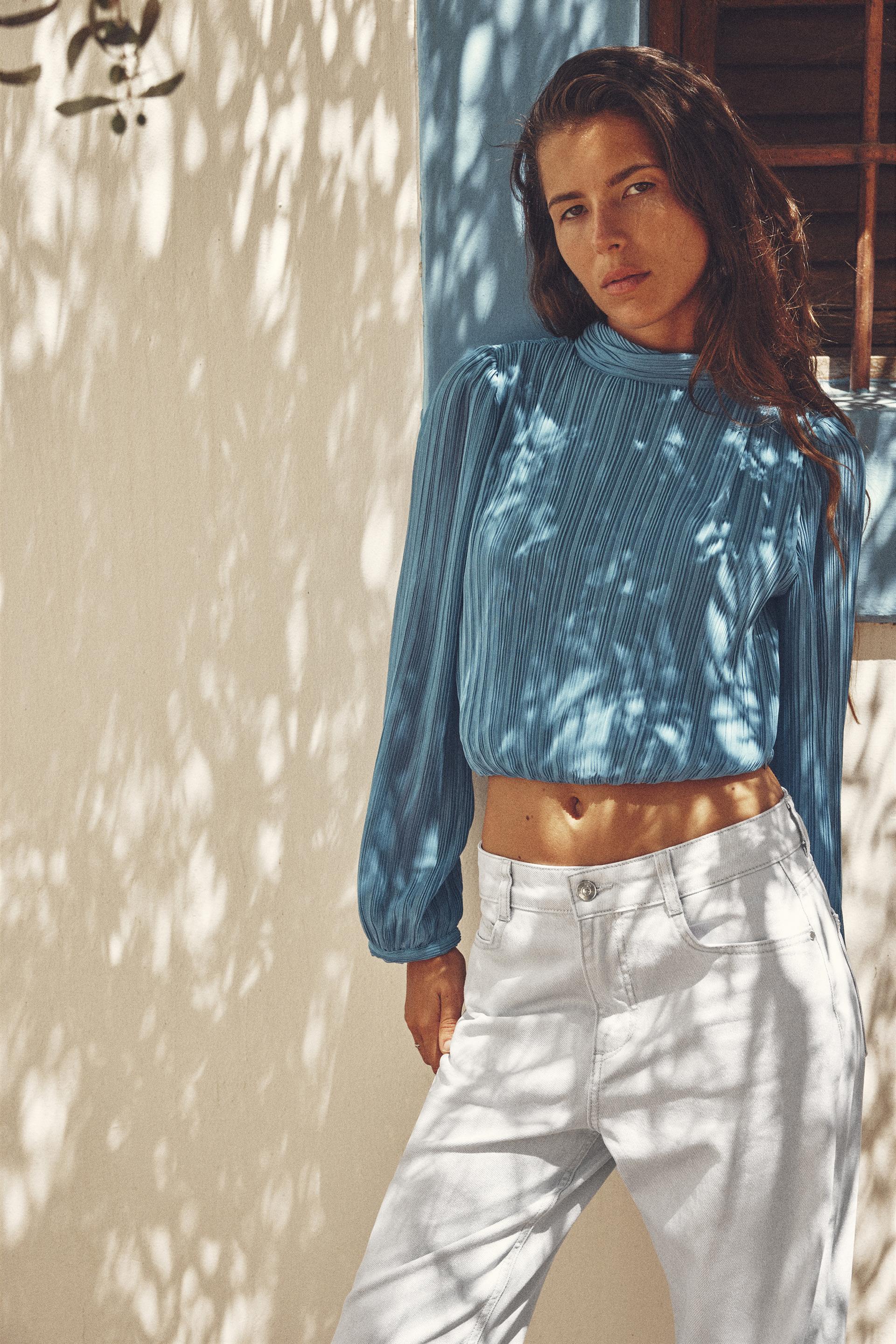 

ПЛИССИРОВАННЫЙ ТОП С ОТКРЫТОЙ СПИНКОЙ