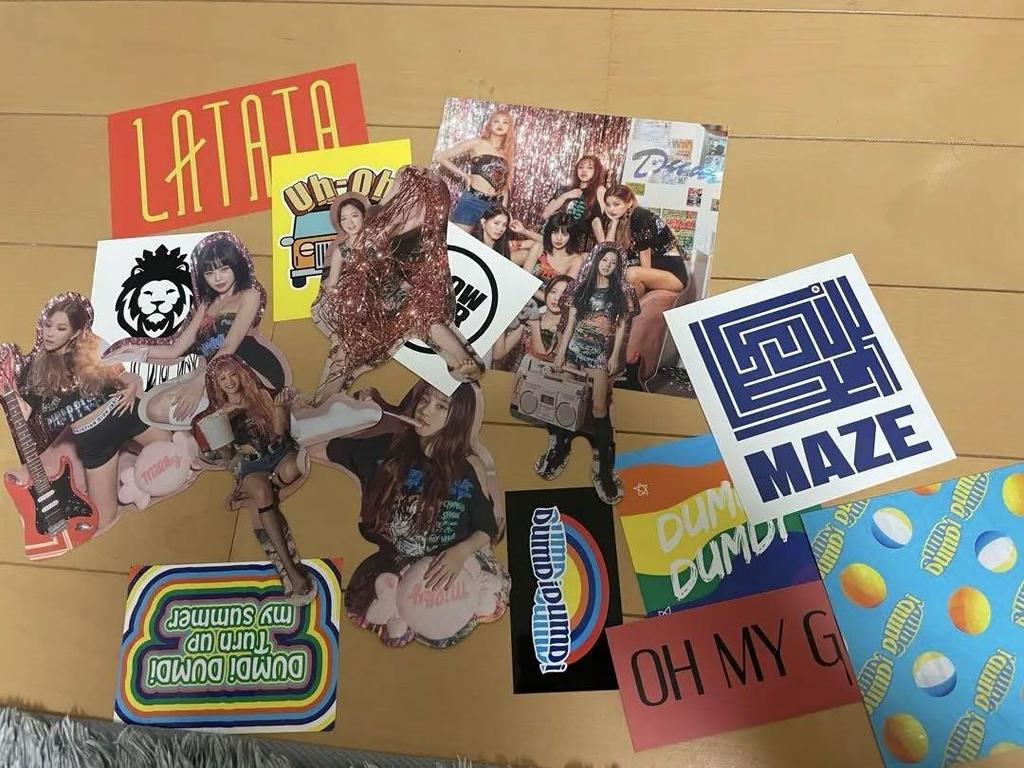 [USED] (G)I-DLE album DUMDIDUMDI with all accessories included.