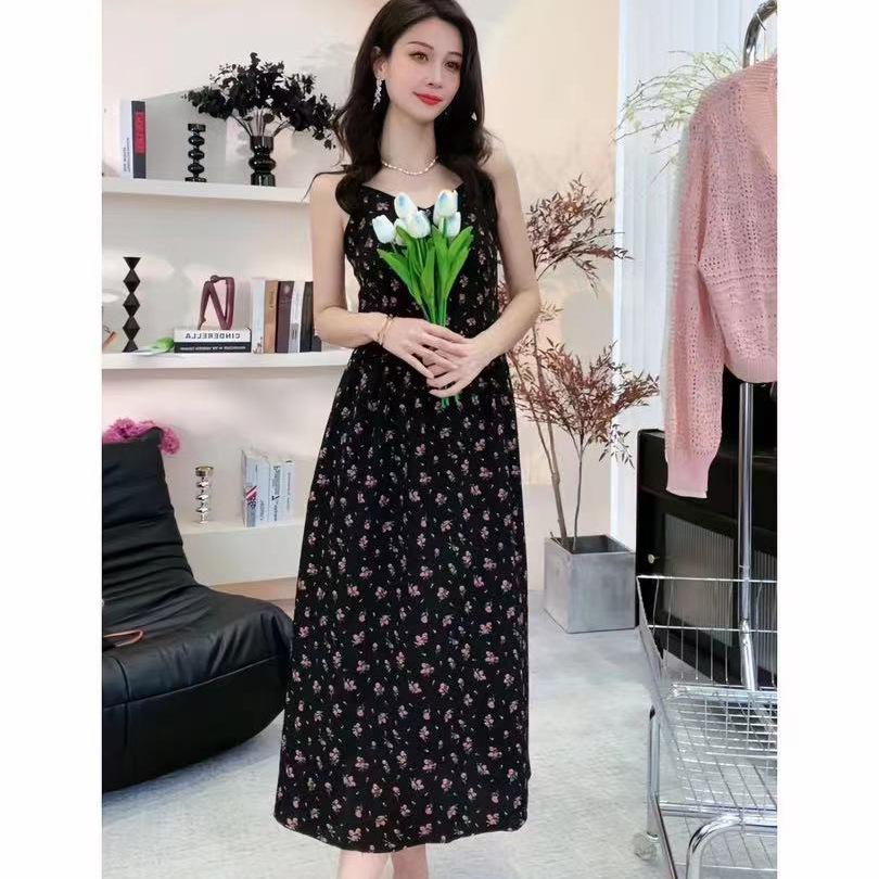 Black floral suspender dress women's clothing 2026 summer new small high-end Hepburn French dress