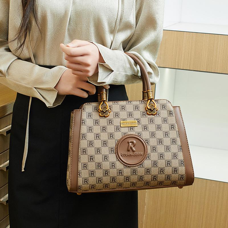 All match Crossbody Bag Atmospheric Large Bag Simple Handbag Trendy One Shoulder Spring and Summer Bag Women's Bag Mother's New Style