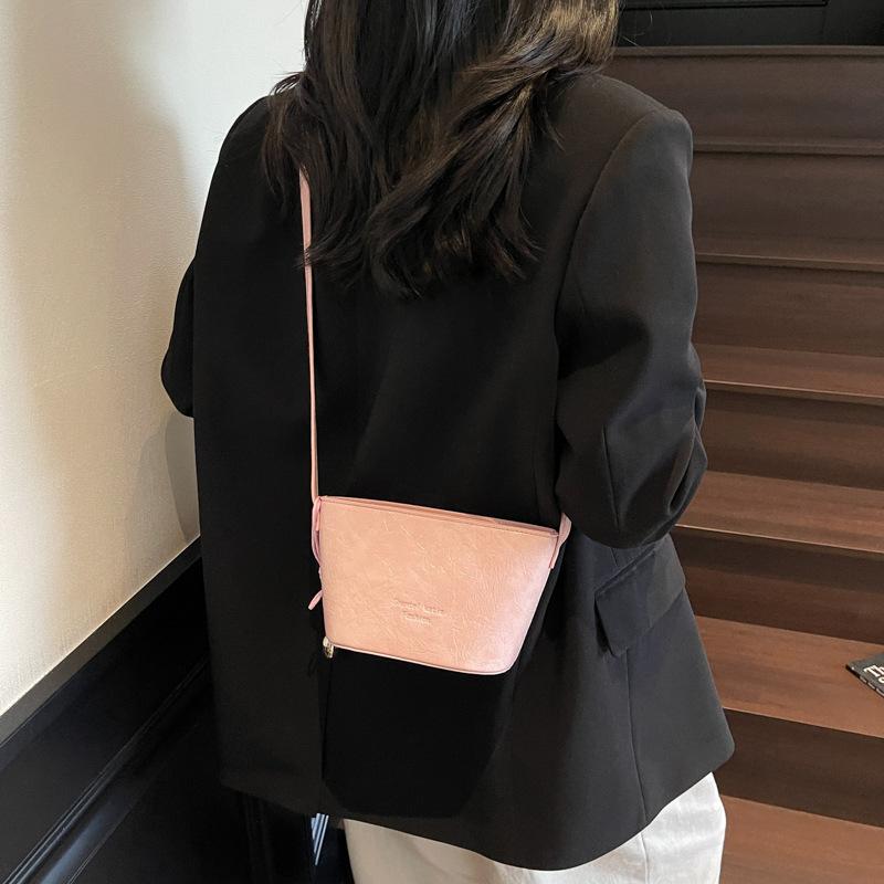 Today's Popular Small Bags for Women's Summer New Simple and Versatile Shoulder Messenger Bags Casual Bucket Bags
