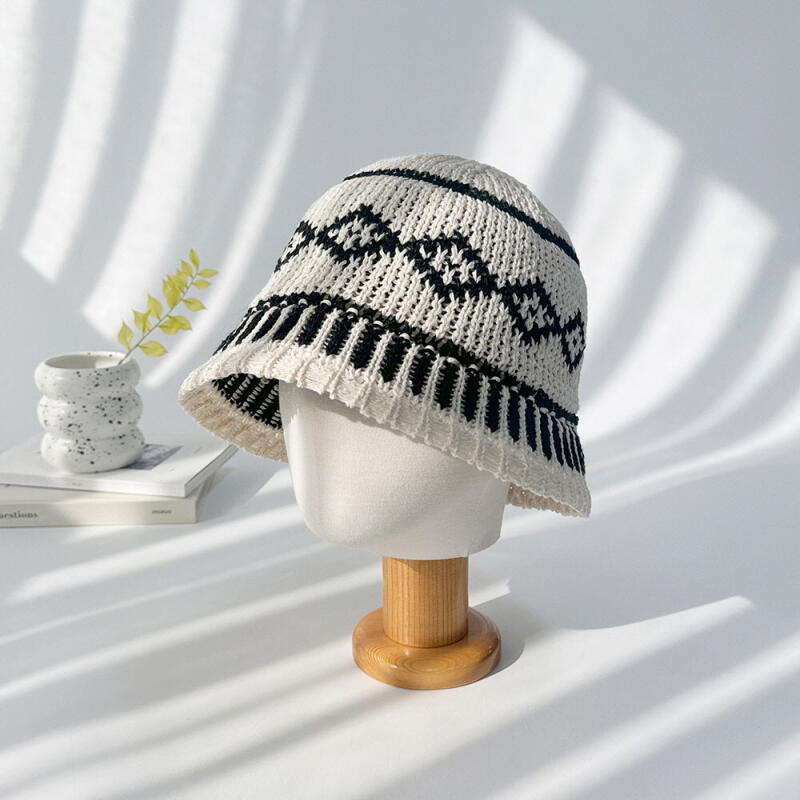 

Women s Contrast Bucket Hat with Diamonds C7975_Ivory Beige