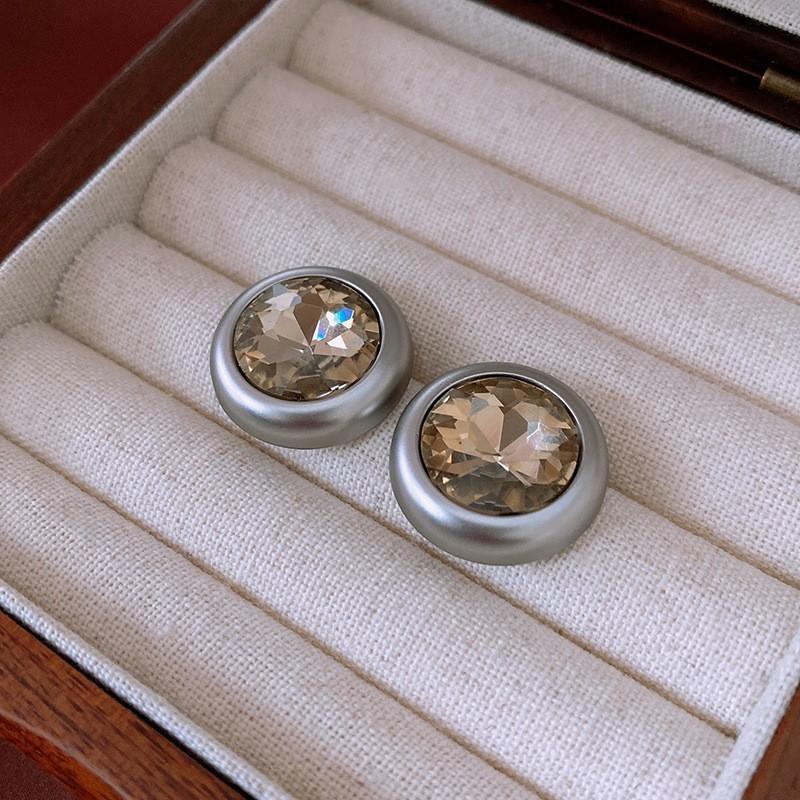 Planet Letter Silver Needle Earrings Niche Stud Earrings Light Luxury High Sense Versatile Earrings