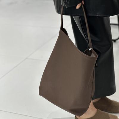 Genuine Leather Tote Bag, Textured Cowhide Underarm Bag, Niche Commuting Single Shoulder Mother Bucket Bag, Large Capacity