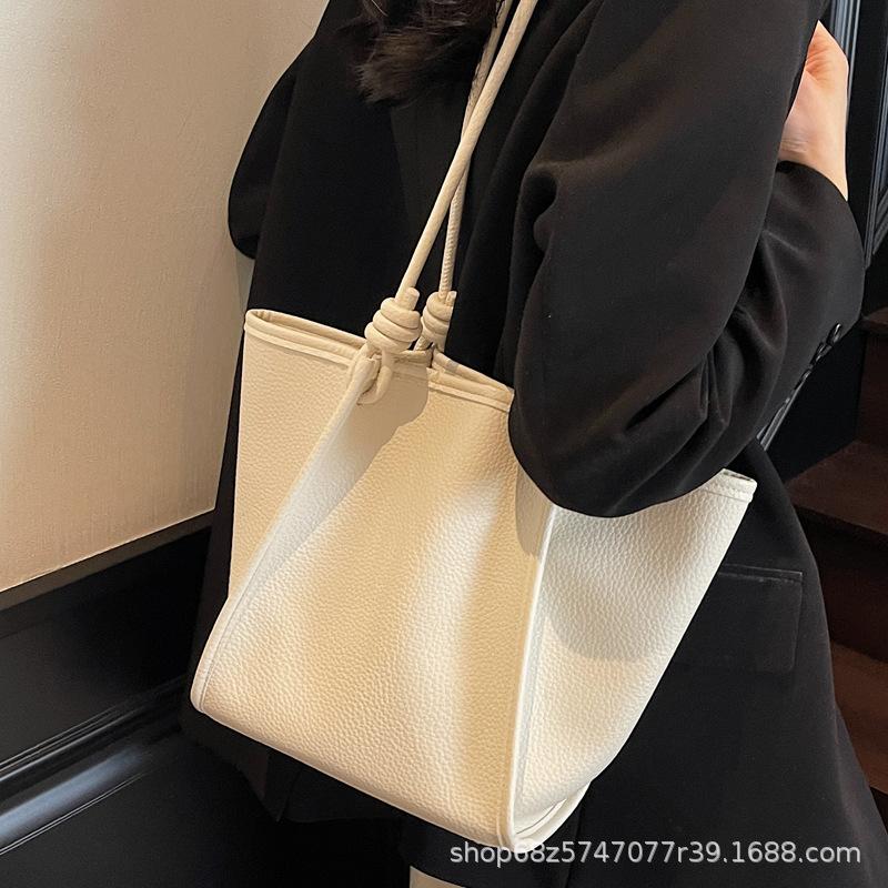 Niche large-capacity tote bag women's 2025 new fashion and high-end shoulder bag versatile child and mother bag