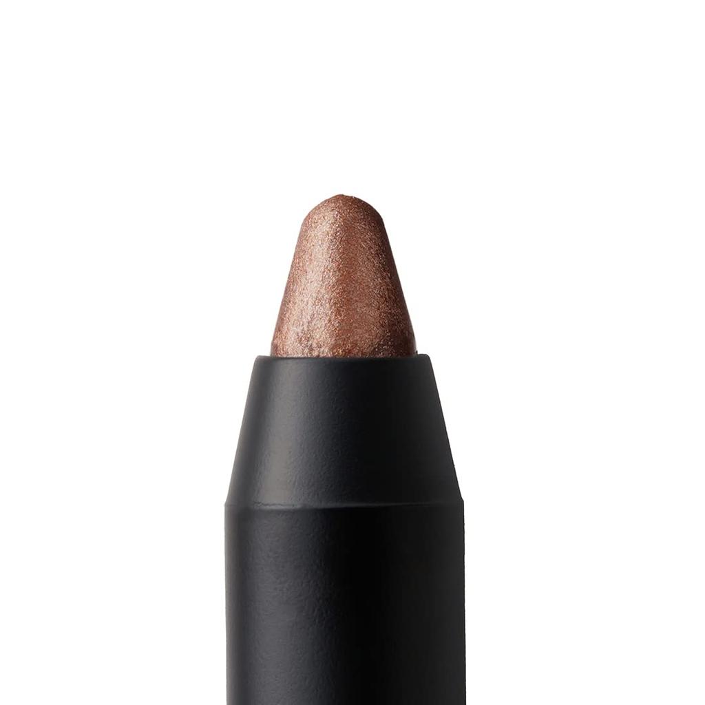 Eyeliner doux à la couleur irrégulière