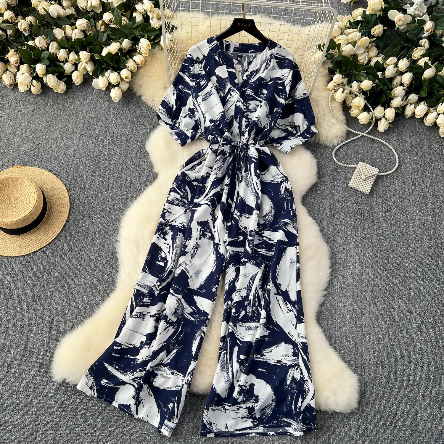 Летний повседневный женский комбинезон с широкими штанинами и принтом — фото 11